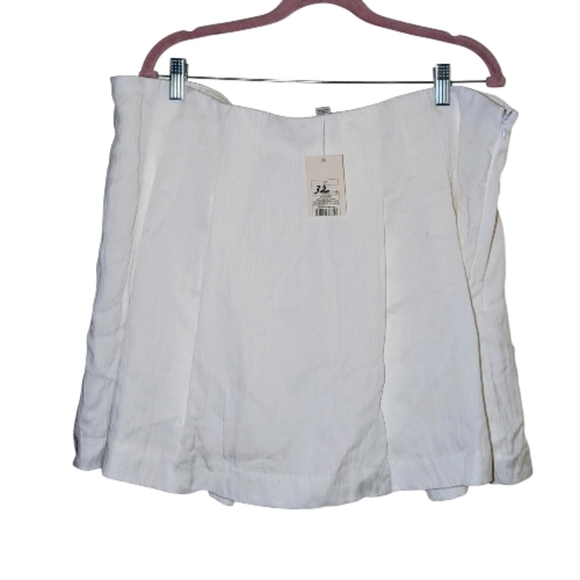 a new day Pants - A New Day White Pleated Skort Size 17 NWT